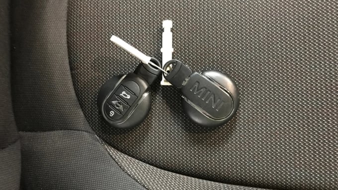 2021 Mini Hatch