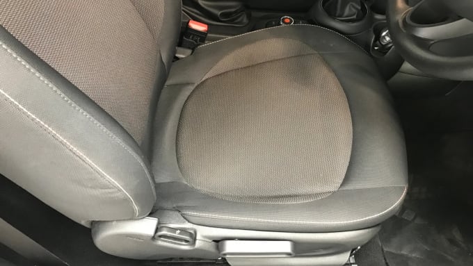 2021 Mini Hatch
