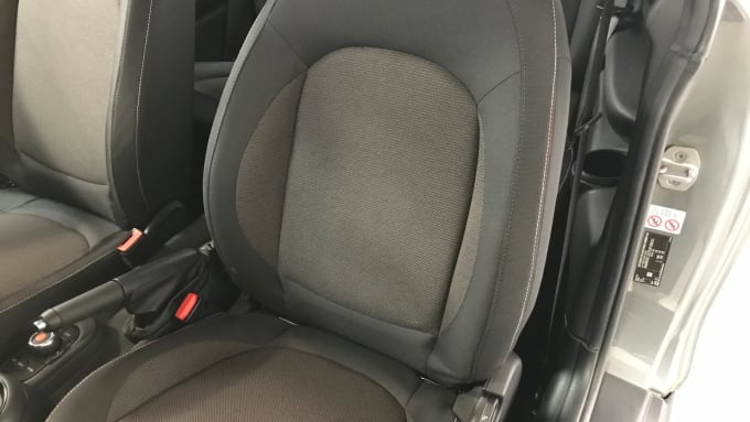 2021 Mini Hatch