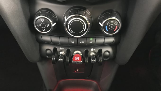 2021 Mini Hatch