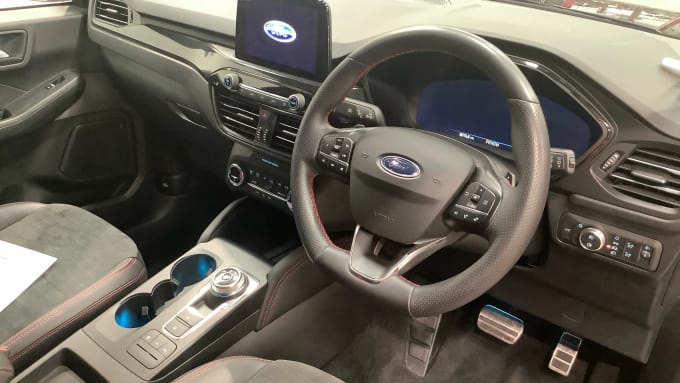2022 Ford Kuga