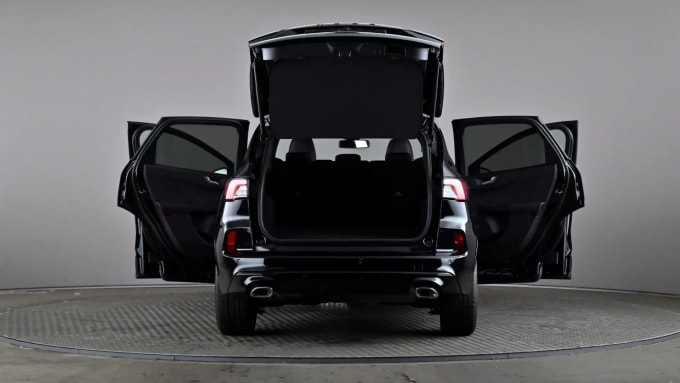 2022 Ford Kuga