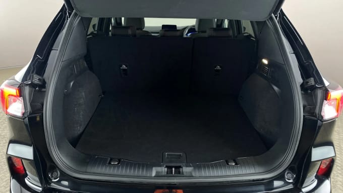 2022 Ford Kuga