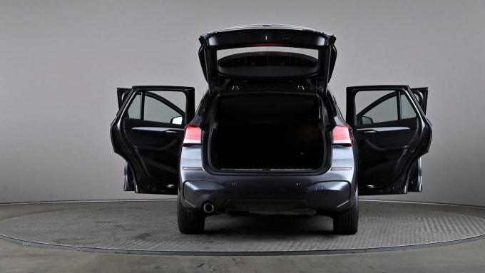 2022 BMW X1