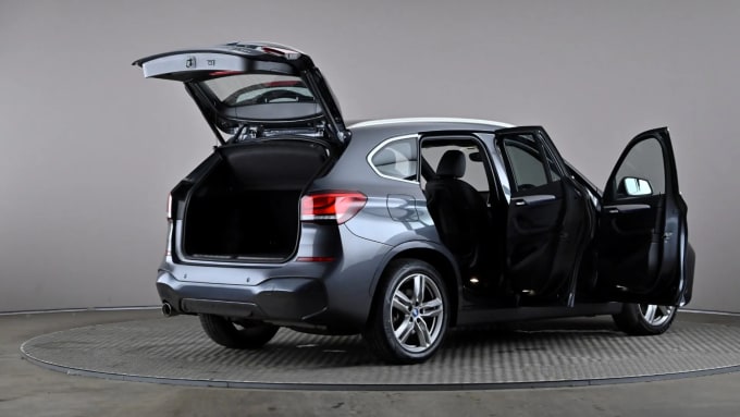 2022 BMW X1