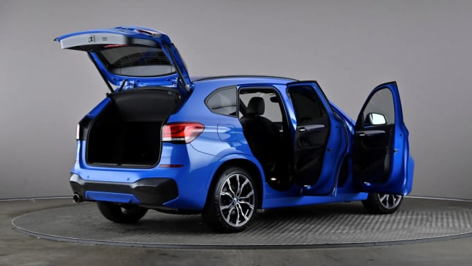 2022 BMW X1