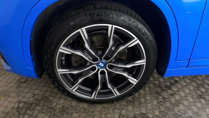 2022 BMW X1
