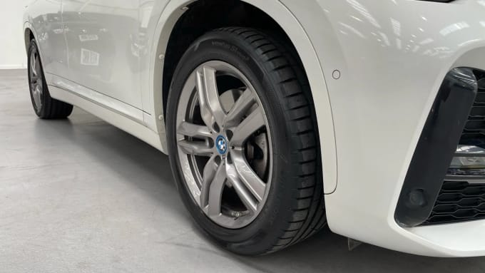 2022 BMW X1
