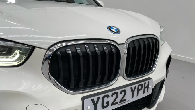 2022 BMW X1
