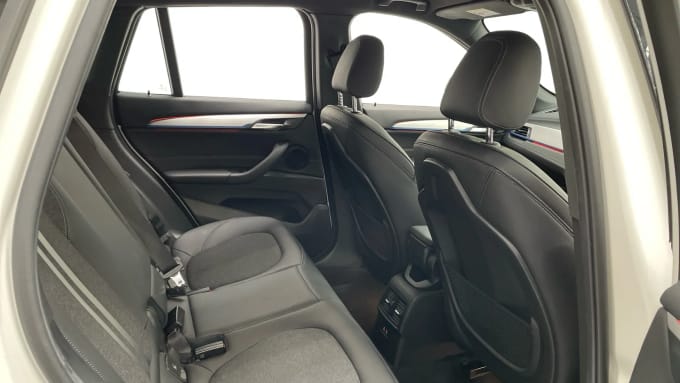 2022 BMW X1