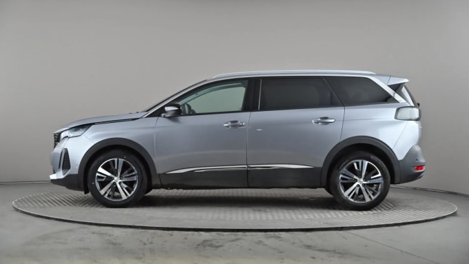 2022 Peugeot 5008