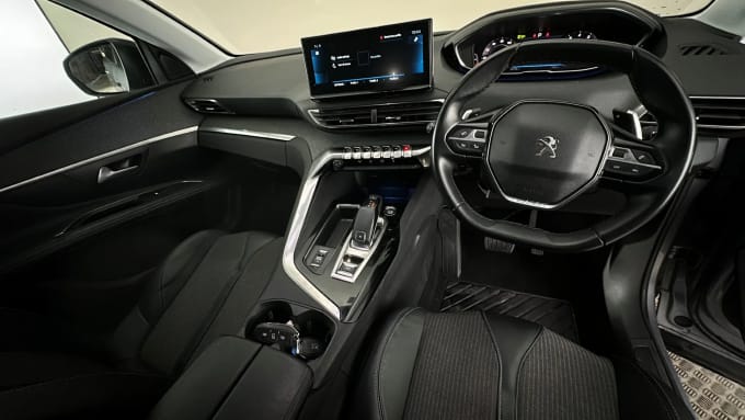 2022 Peugeot 5008