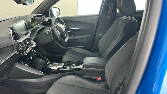 2023 Peugeot 2008