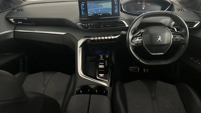 2023 Peugeot 5008