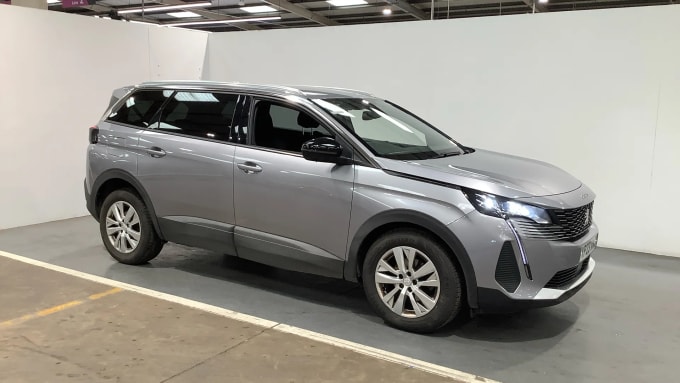 2023 Peugeot 5008