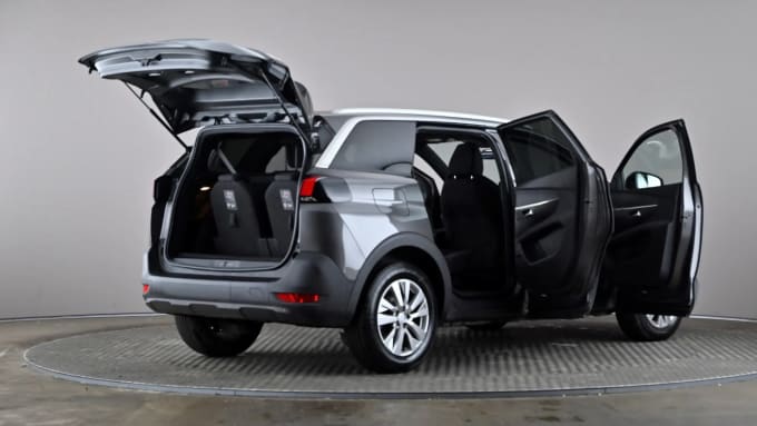 2023 Peugeot 5008