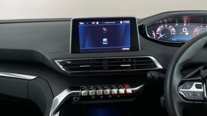 2023 Peugeot 5008