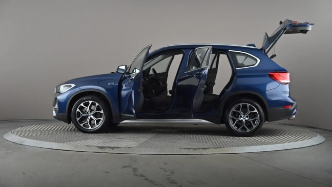 2022 BMW X1