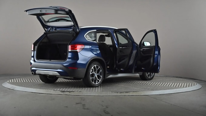 2022 BMW X1