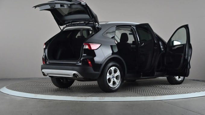 2022 Ford Kuga