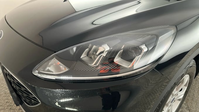 2022 Ford Kuga