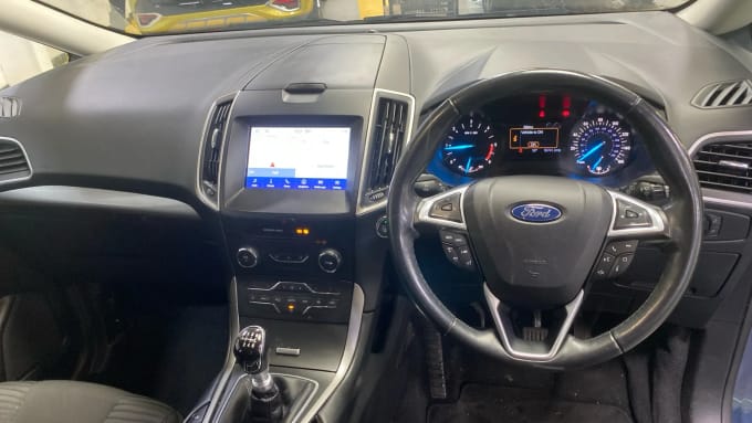 2021 Ford S-max