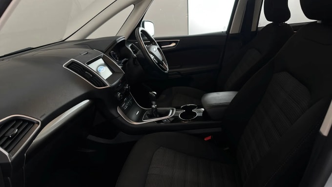 2017 Ford Galaxy