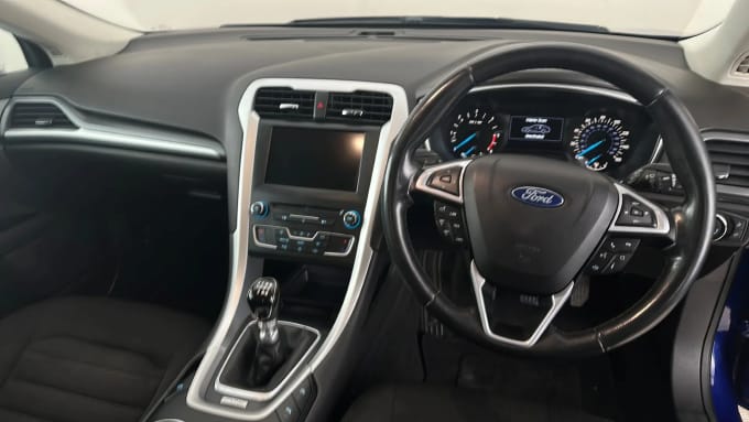 2017 Ford Mondeo