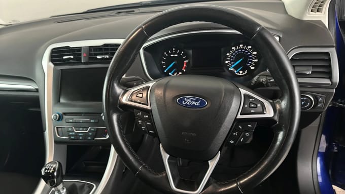 2017 Ford Mondeo