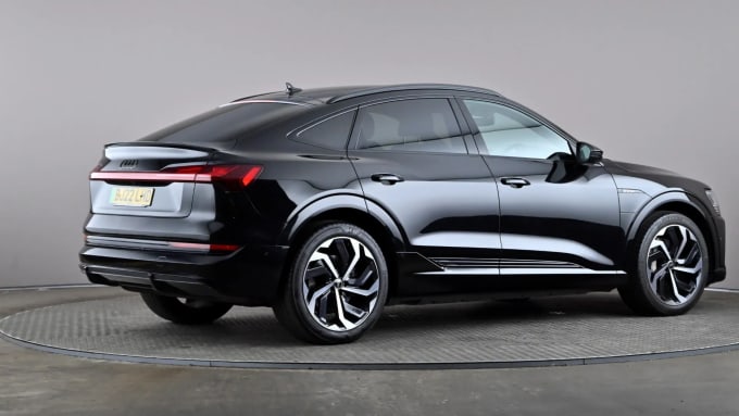 2022 Audi E-tron