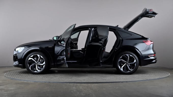 2022 Audi E-tron