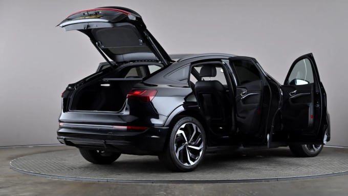 2022 Audi E-tron