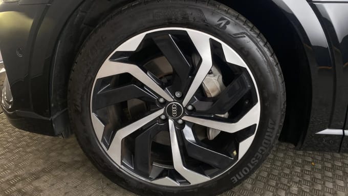 2022 Audi E-tron