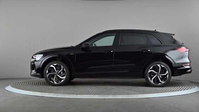 2022 Audi E-tron