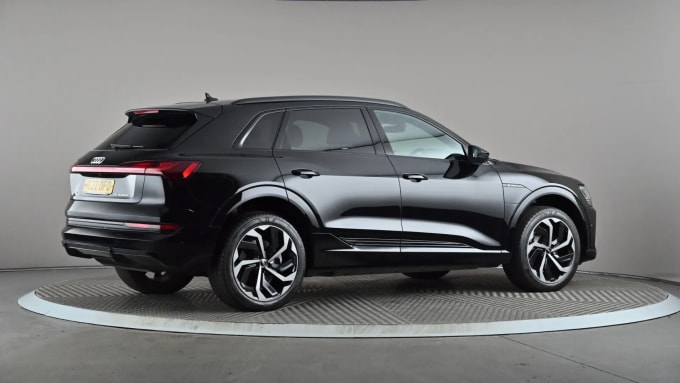 2022 Audi E-tron