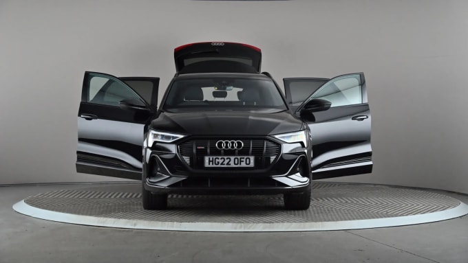 2022 Audi E-tron