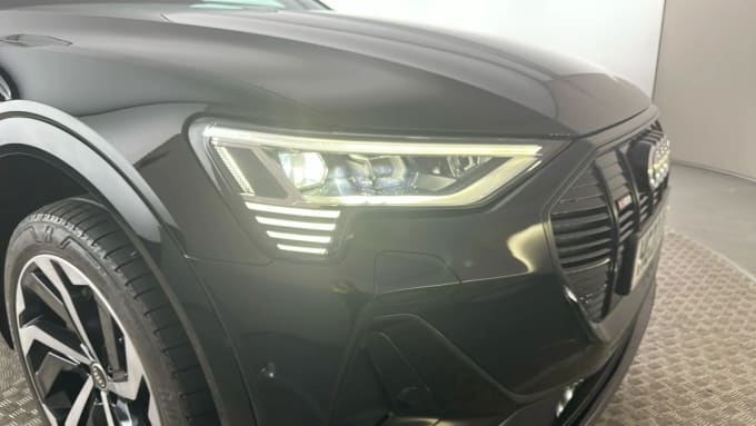 2022 Audi E-tron