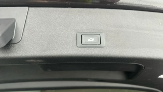 2022 Audi E-tron
