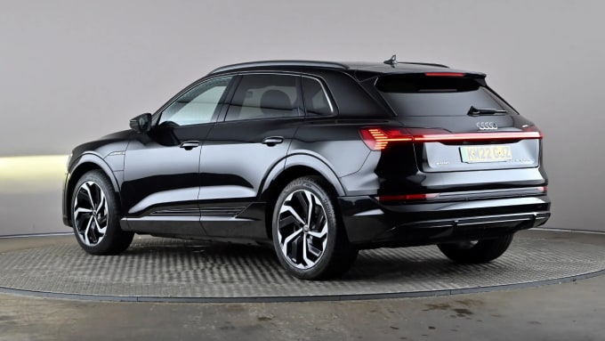 2022 Audi E-tron