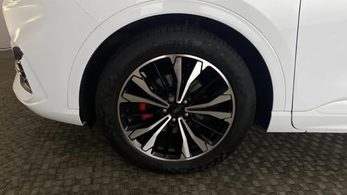2022 Ford Kuga