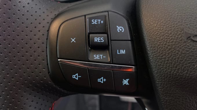 2022 Ford Kuga