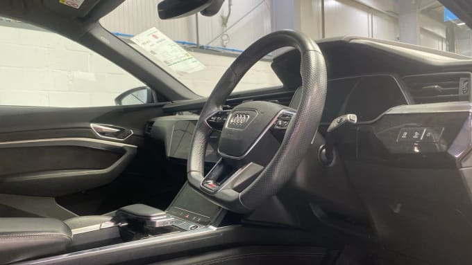 2022 Audi E-tron