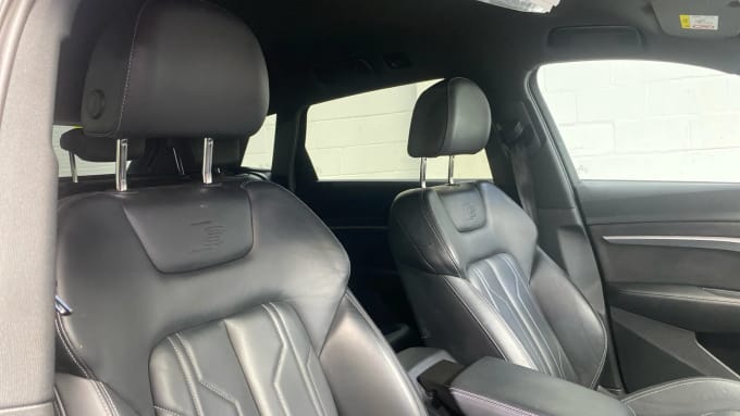 2022 Audi E-tron