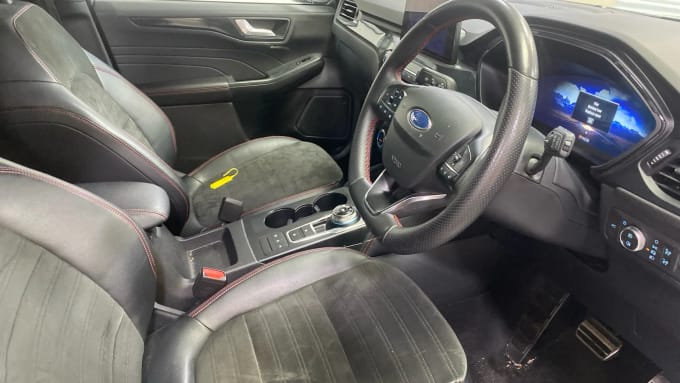 2022 Ford Kuga