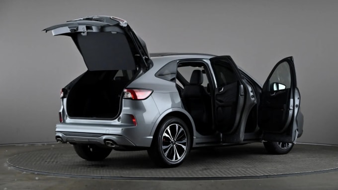 2022 Ford Kuga