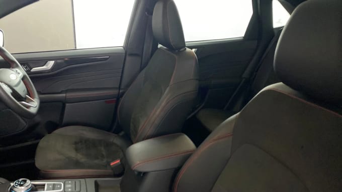 2022 Ford Kuga