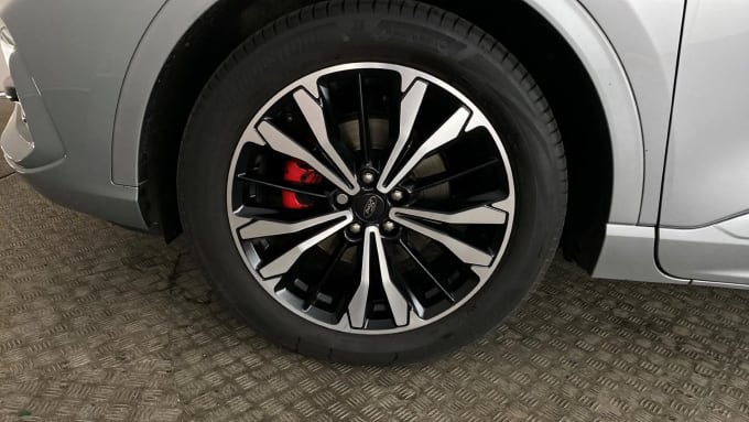 2022 Ford Kuga