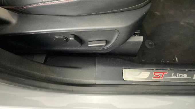 2022 Ford Kuga