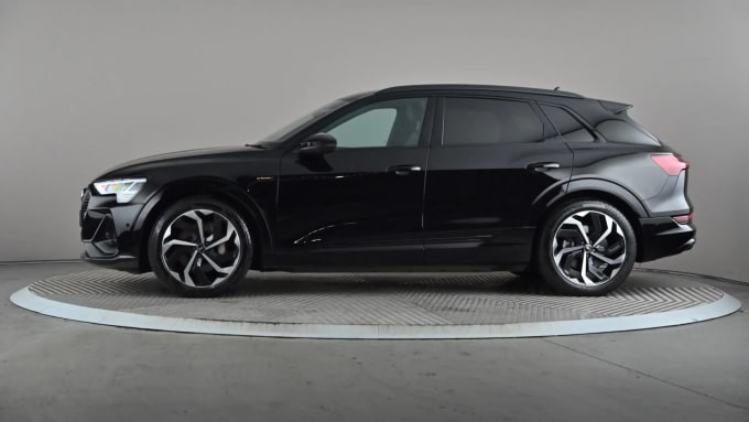 2022 Audi E-tron
