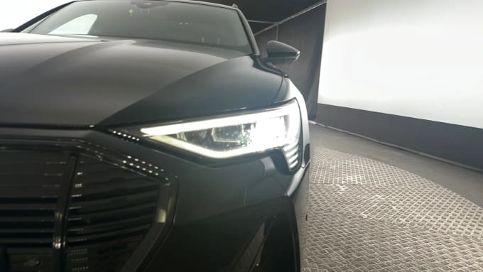 2022 Audi E-tron